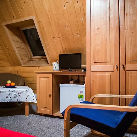 Leluja Apartment *